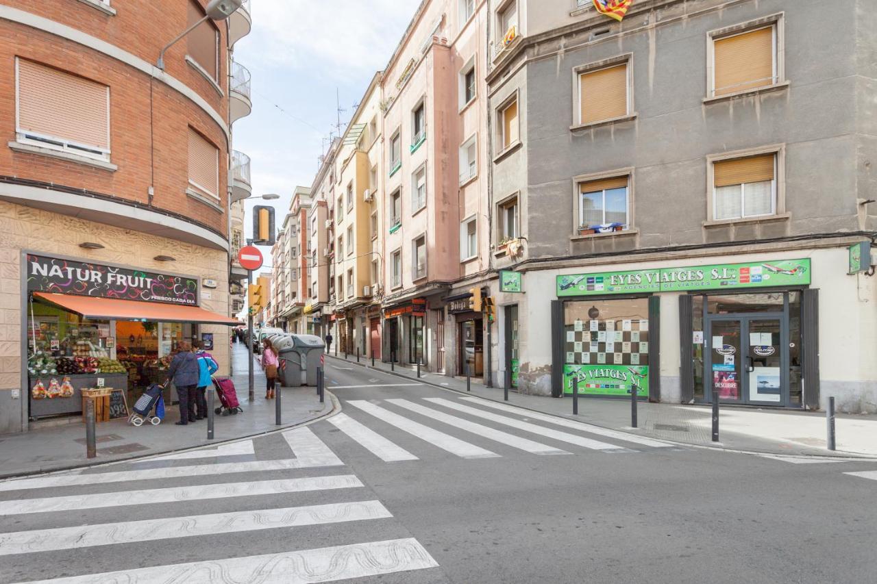 Apartamento Con Encanto, Luminoso Y Tranquilo Apartment L'Hospitalet de Llobregat Exterior photo